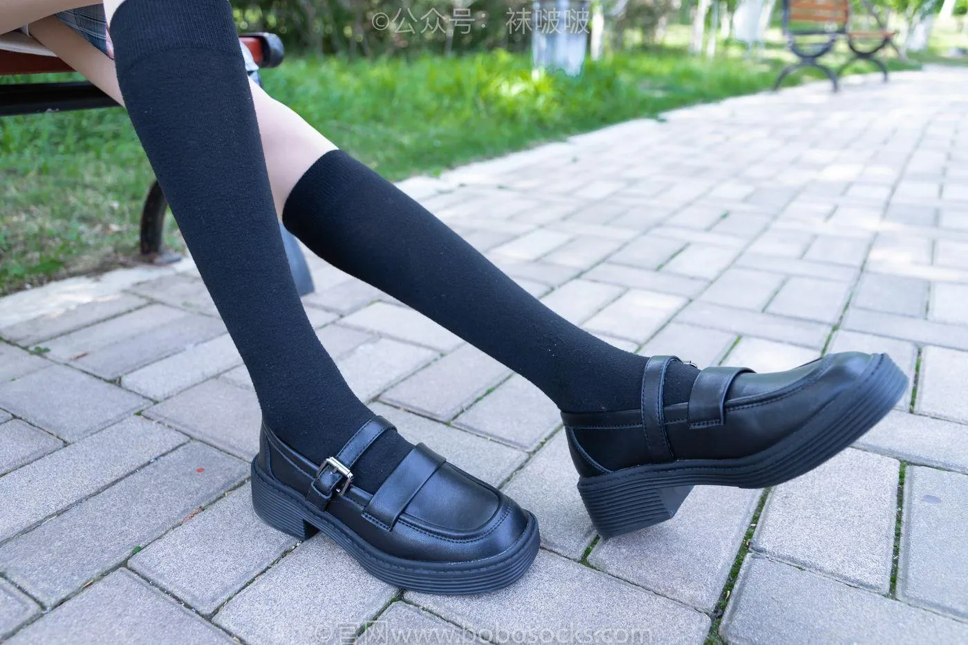 [BoBoSocks袜啵啵]NO.007 稚予-JK制服、皮鞋、黑色中筒棉袜、肉丝 [143P]插图5